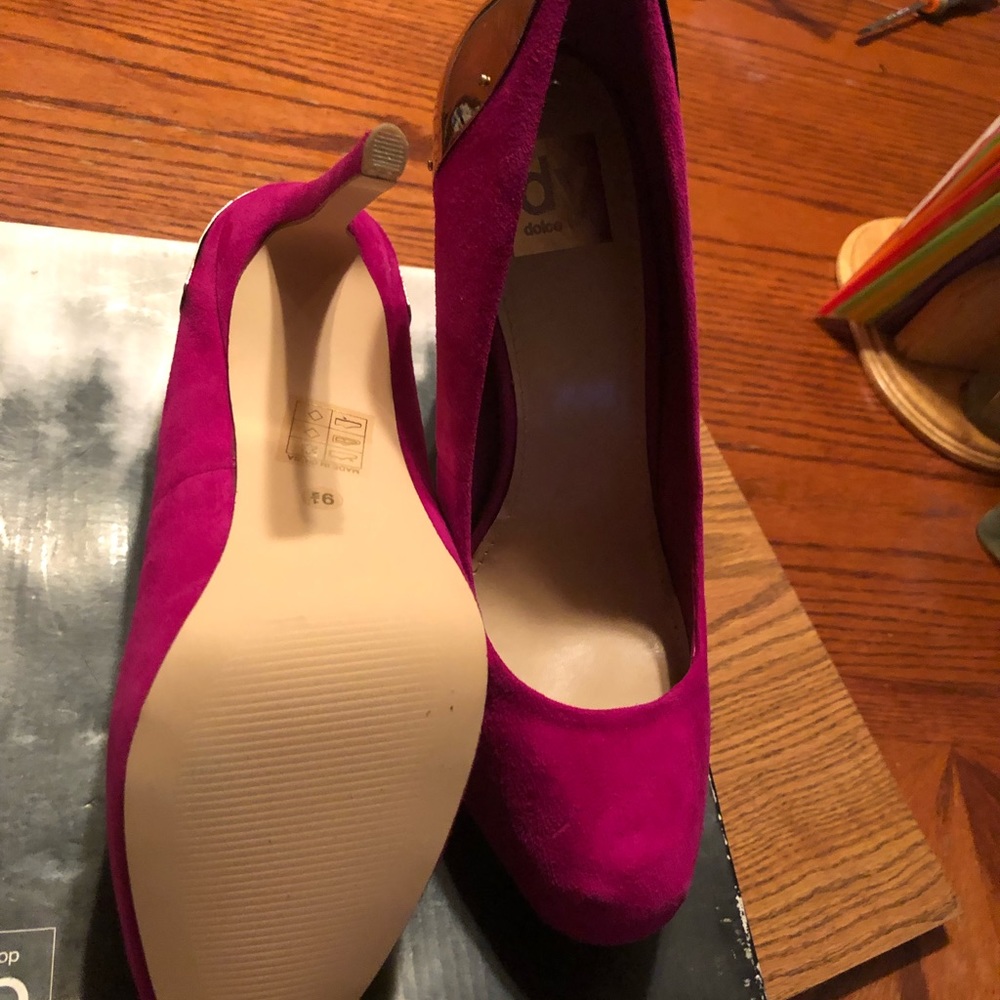Fuchsia pumps - Picture 2 of 6
